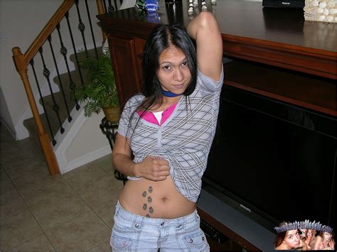 Indian Teen Undressing For Her First Nude Poses Danimck