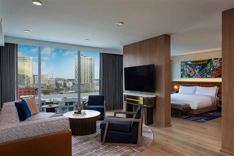 Hotel Rooms in Nashville | W Nashville | Marriott Bonvoy - Home page