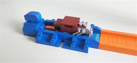 LEGO Trifft Auf Hot Wheels Der Looping Ruft Zusammengebaut