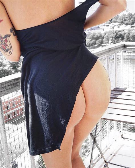 Do You Like Peaches Porn Pic