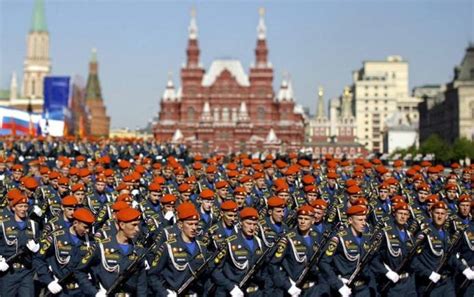 Парад 9 мая ко Дню Победы 2020 — торжественное мероприятие в честь ...