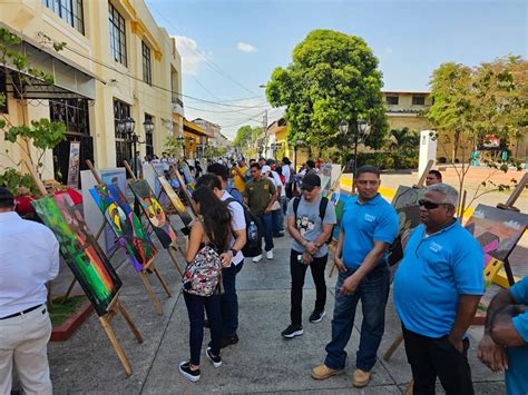 Grandiosa Celebraci N Del D A Mundial Del Arte En La Ciudad Creativa De