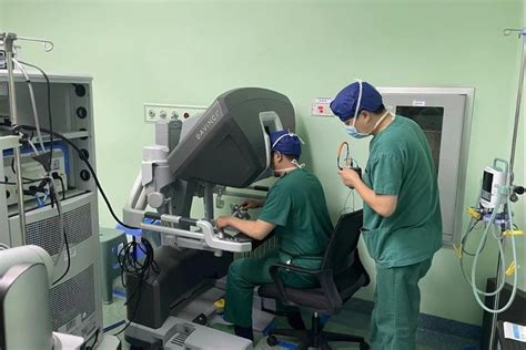 Gansu Hospital Unveils Surgical Robot for Minimally Invasive Surgery