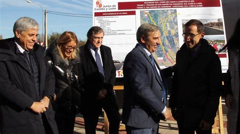 El alcalde de León pide a la Junta dinero para que el tren de Feve