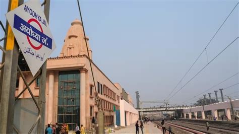 Ayodhya Airport Inauguration: Temple town all set for a Rs 15,700 crore ...