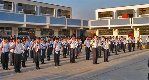 Minedu anuncia que colegios no tendrán formación escolar para prevenir