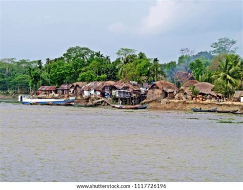 Settlement Along Waterways Meghna River Bangladesh Stock Photo (Edit ...