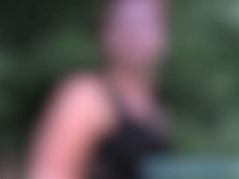 Publicagent Cash Offered to Fit Czech Barmaid for Outdoor Sex Vidéos Porno Gratuites YouPorn