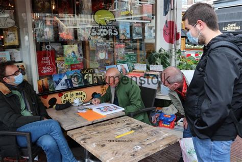 Signeersessie Bij Stripwinkel Sjors Thymen Stolk Fotograaf