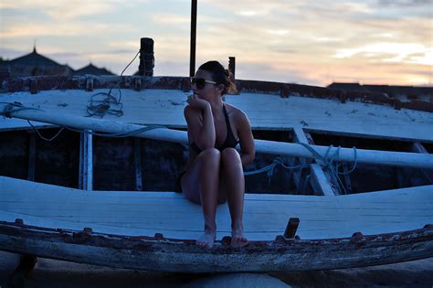 Teen In Sexy Bikini Auf Urlaub Nackt Bauch Porno Bilder Sex Fotos XXX Bilder 1130231 PICTOA