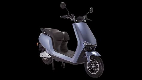 Bgauss Begins Online Bookings For A2 And B8 Electric Scooters Pricing