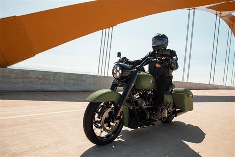 Harley Davidson Apresenta Novidades Para Trio De Hot Baggers Special