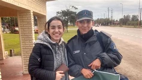 Agente penitenciaria encontró una billetera y se la devolvió a su dueña