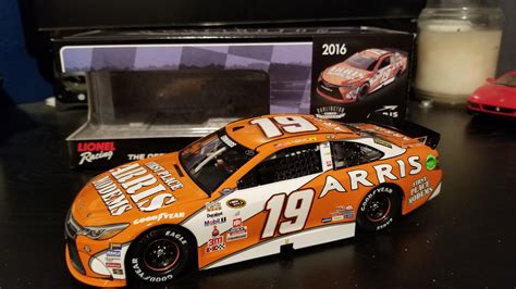 My 2016 Carl Edwards Arris Throwback arrived today and it is gorgeous ...