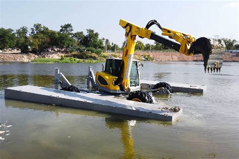 VIDEO La Excavadora Anfibia Maquinac