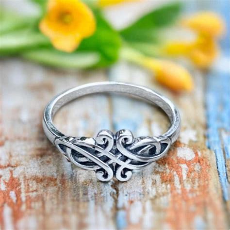 Sterling Silver Dainty Celtic Knot Ring GLE Good Living Essentials