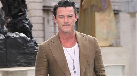 Luke Evans Joins Hulus Latest Series Nine Perfect Strangers