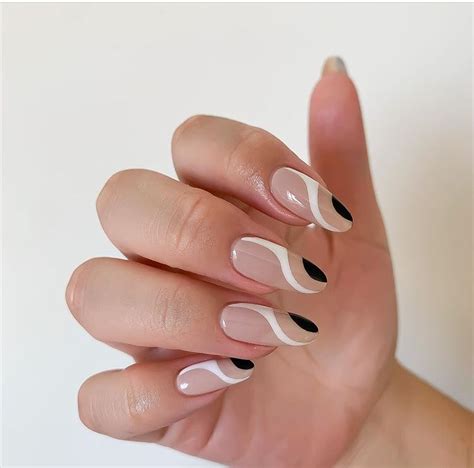 Pin By Darya 🦂 On Nail Ideas Heart Nails Minimalist Nails Swag Nails