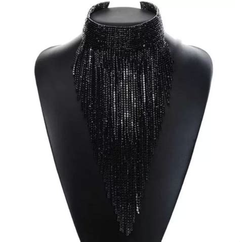 Her Dainty Treasures Posh Jewelry And Lingerie