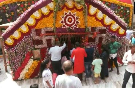 Assam Devotees Throng Kamakhya Temple On First Day Of Navratri