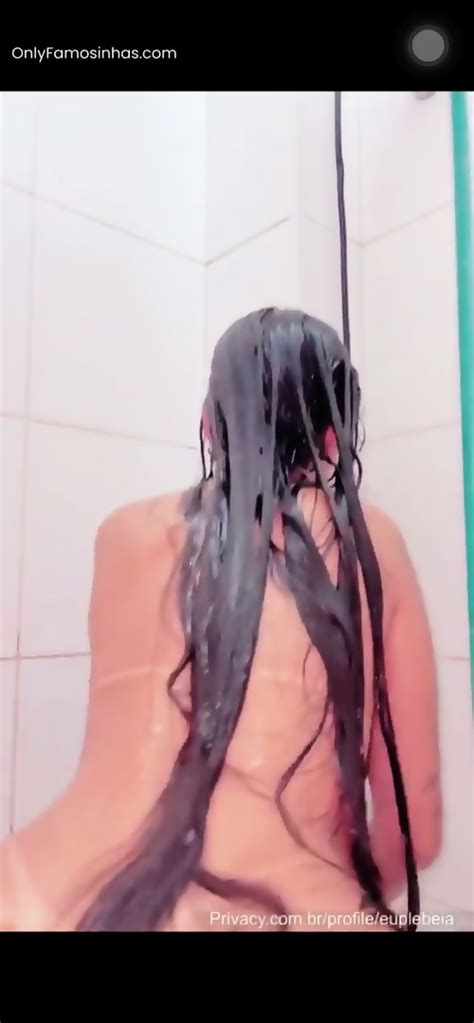 MC Plebeia Dancing Funk Naked Shaking Her Ass