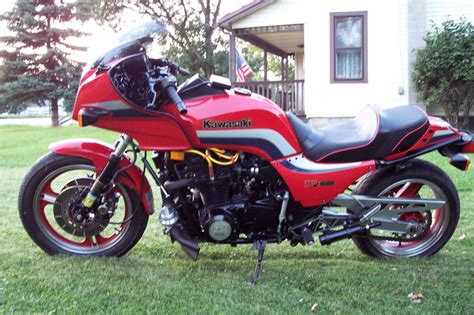 1983 Kawasaki GPZ1100 Reduced Effect Moto ZombDrive