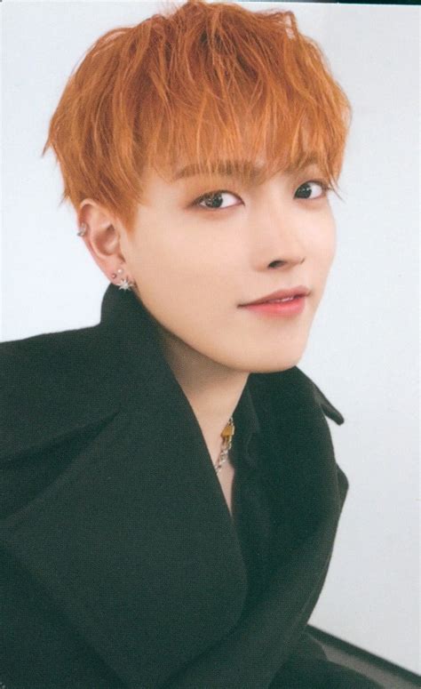 Ateez Diary Ver Hong Joong Golden Hour Part Z Mandarake