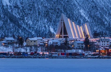 Nightscape Of Tromso A Famous Tourist City In The Arctic Circle Picture And HD Photos | Free ...