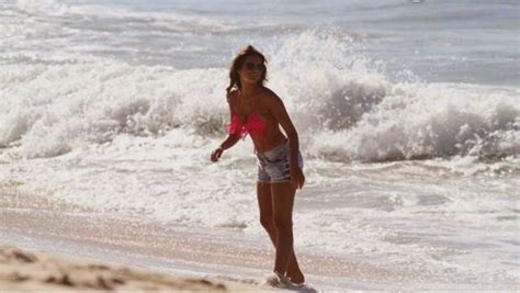 Fcbarcelona Space Ex De Neymar Pillada En Bikini En Brasil