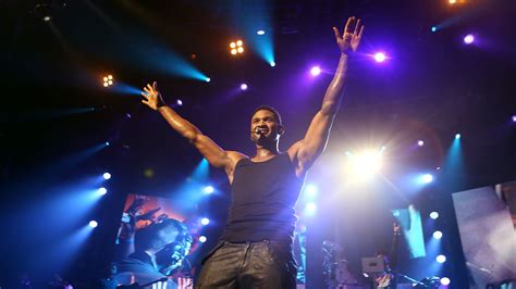 Amazing Performance From Usher At The Itunes Festival Itunes