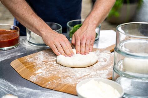 Classic Pizza Dough – Pizzatanz