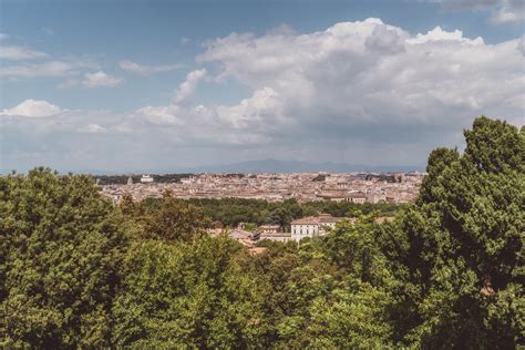 10+ Best Things to do in Trastevere (Rome Neighbourhood Guide)