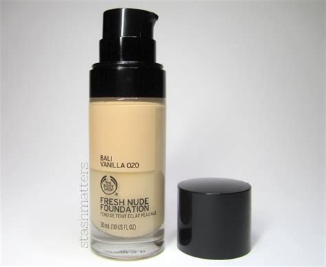 PP12 The Body Shop Fresh Nude Foundation In 020 Bali Vanilla Stash Matters