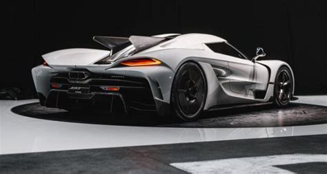 2021 Koenigsegg Jesko Review - Carshighlight.com