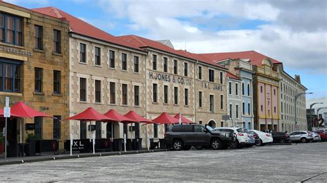 The Best Accommodation on the Hobart Waterfront and Franklin Wharf