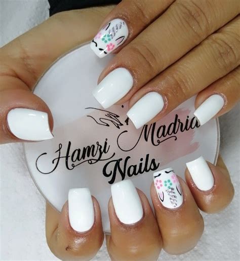 Esmaltado semipermanente en uñas naturales Nails Beauty Enamels