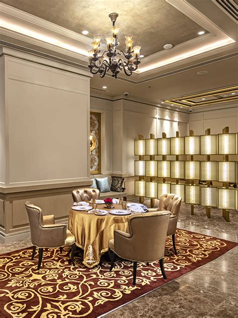 Luxury Hotel Booking in Kolkata - ITC Royal Bengal, Kolkata