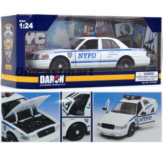 Daron Ny Ford Crown Victoria New York Yellow Cab Taxi