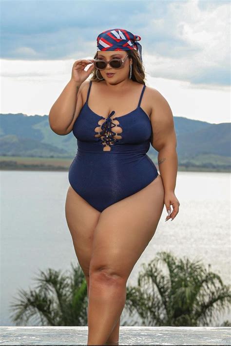 Pingl Sur Amanda Fran A Brazilian Plus Size Model