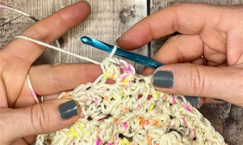 Learn How To Successfully Work The Crochet Star Stitch In Rounds