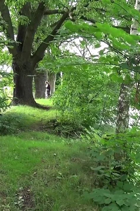 Tree Pee By Got Pee Where Girls Come To Piss Amateur Porn By