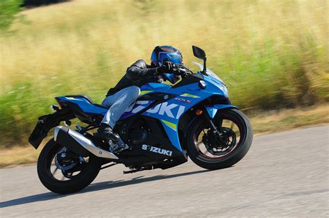 Suzuki Gsx R Modello Fuori Listino Prezzo Scheda Tecnica Foto