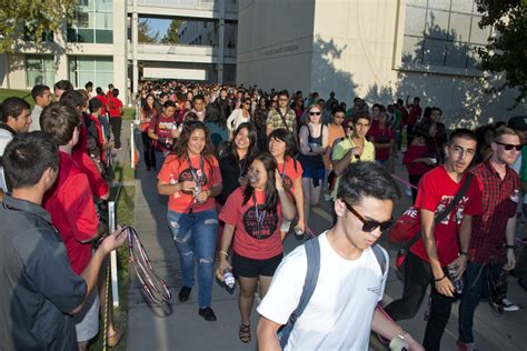 CSUN Freshmen Welcomed to Campus at Convocation | CSUN Today