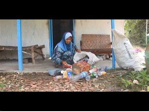 Haru Demi Naik Haji Nenek Pemulung Ini Menabung 9 Tahun YouTube