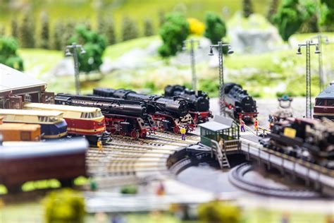 Best Electric Train Sets To Add To Your Train Collection Charles Ro