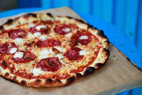 Popular Pizza Toppings: Learn About The Many Delicious Options (2022)