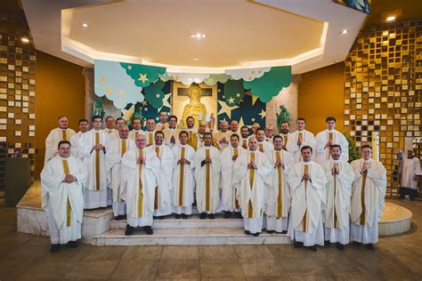 Ser sacramento de Cristo en la comunidad cristiana ordenación