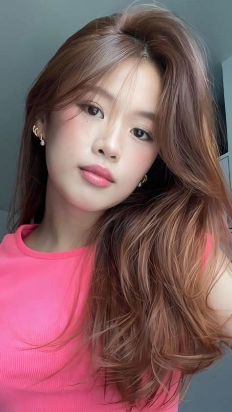 BINI STACEY Pretty Brunette Stacey Makeup Looks