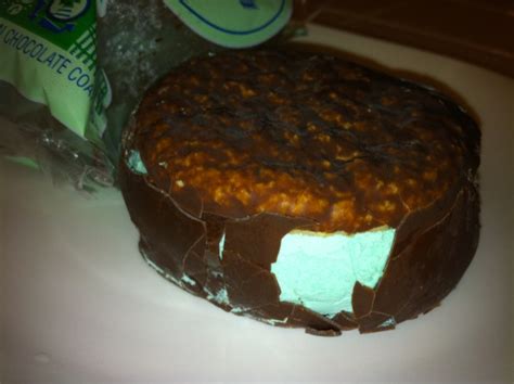 Triple Scoop Desserts: IT'S IT Mint Ice Cream Sandwich