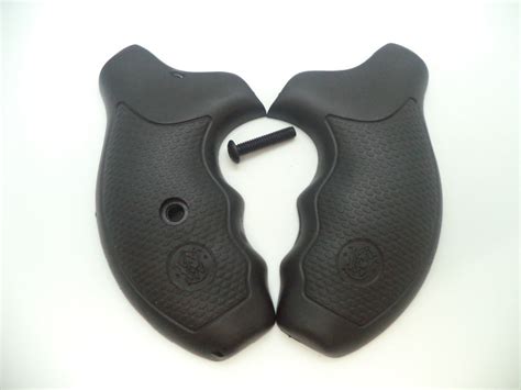 Smith & Wesson J Frame Multi Models Black Rubber Grips Round Butt – USA Guns And Gear-Your ...